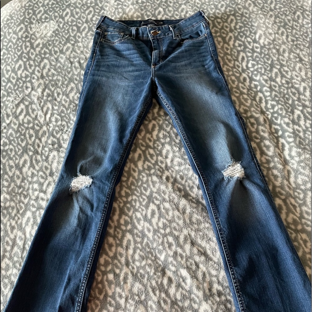 Hollister boot high rise  blue jeans. Size 28